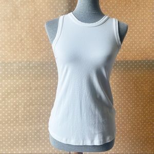 Old Navy Slim Fit Sleeveless Shirt